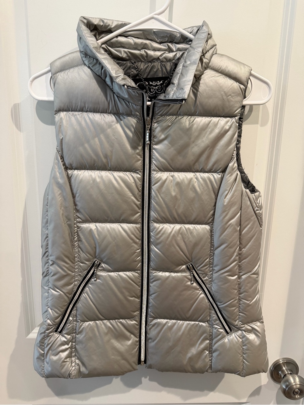 ANORAK Metallic Silver Vest Size Small